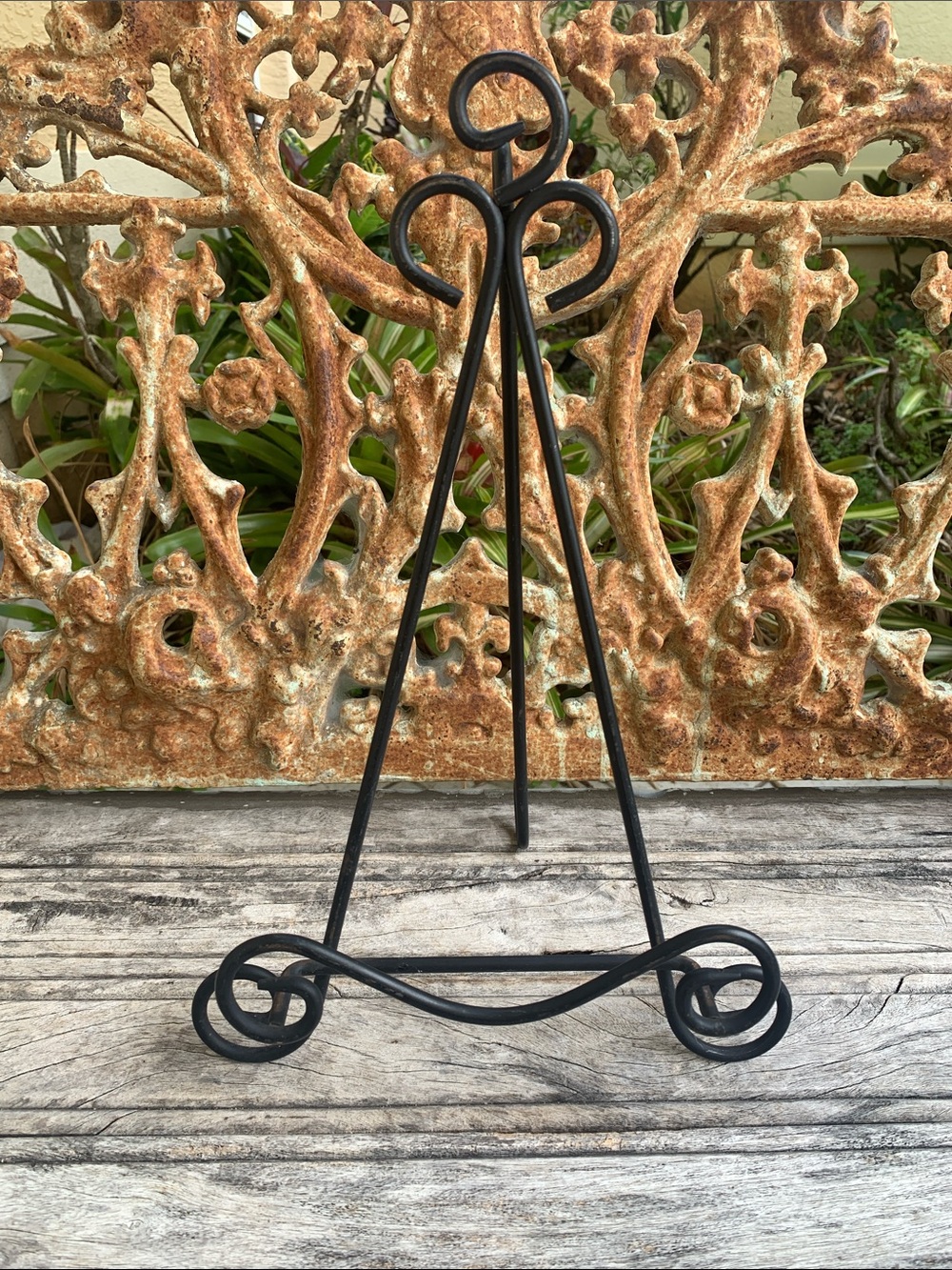 Vintage Black Decorative Iron Display Easel